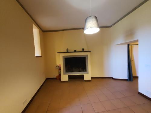 Historic home in the Village with Panoramic Views in Castelnuovo Di Porto Historic home in the Village with Panoramic Views in Castelnuovo Di Porto