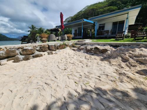 Studio bord de mer Fare Tahitea Pension in 라이아테아 Studio bord de mer Fare Tahitea Pension in 라이아테아