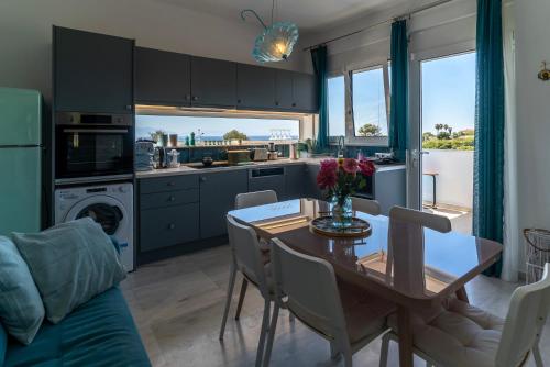 Kitchen, Kirke's Nest Apartments in Kalamaki Kitchen, Kirke's Nest Apartments in Kalamaki