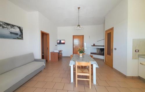 2 Bedroom Cozy Apartment In Vieste in Coppitella 2 Bedroom Cozy Apartment In Vieste in Coppitella