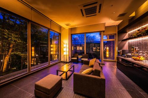 공용 라운지/TV 시청 구역, 료테이 마츠바야 (Ryotei Matsubaya Hotel) near B-콘 플라자, 글로벌 타워 공용 라운지/TV 시청 구역, 료테이 마츠바야 (Ryotei Matsubaya Hotel) near B-콘 플라자, 글로벌 타워