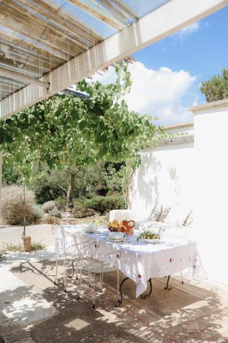 อาหารและเครื่องดื่ม, Trullo Scirocco con Piscina privata - Pace e relax a Ostuni - NEW 2025 in ฟูมาโรลา อาหารและเครื่องดื่ม, Trullo Scirocco con Piscina privata - Pace e relax a Ostuni - NEW 2025 in ฟูมาโรลา