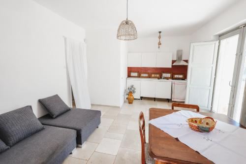 Trullo Scirocco con Piscina privata - Pace e relax a Ostuni - NEW 2025 in ฟูมาโรลา Trullo Scirocco con Piscina privata - Pace e relax a Ostuni - NEW 2025 in ฟูมาโรลา