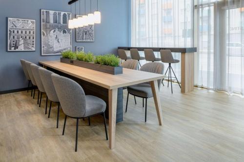 ผับ/เลาจน์, Radisson Hotel Graz in กราซ ผับ/เลาจน์, Radisson Hotel Graz in กราซ