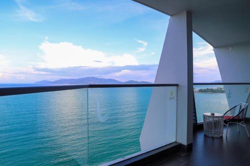 Balcony/terrace, Boton Blue Hotel & Spa in Vĩnh Hòa Balcony/terrace, Boton Blue Hotel & Spa in Vĩnh Hòa