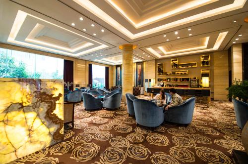 Lobby, Shanghai Yuehua Grand Hotel in Fengxian and Jinshan Resort Lobby, Shanghai Yuehua Grand Hotel in Fengxian and Jinshan Resort