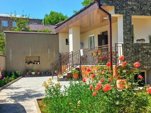 Inexpensive house in Vanadzor Inexpensive house in Vanadzor