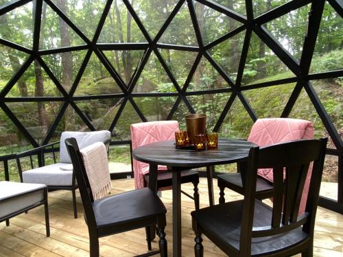 Elevated Tiny House Glamping in Tjome Elevated Tiny House Glamping in Tjome