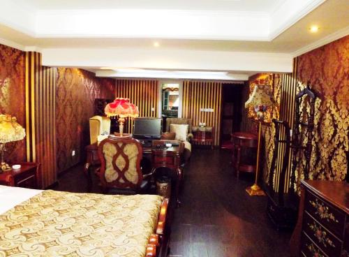 This photo about Tongling Louis Castle Inn shared on HyHotel.com