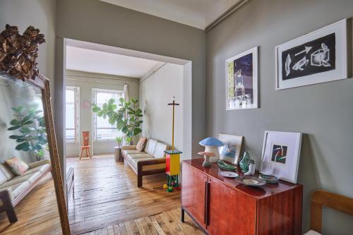 Charming 1BR rue des Martyrs in Paris Charming 1BR rue des Martyrs in Paris