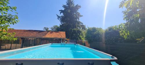 Chambres d'hôtes Maison Sainte-Suzanne (Chambres d'hotes Maison Sainte-Suzanne) in Nouan-Le-Fuzelier Chambres d'hôtes Maison Sainte-Suzanne (Chambres d'hotes Maison Sainte-Suzanne) in Nouan-Le-Fuzelier