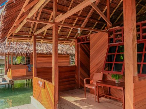 Balcony/terrace, GAM BAY bungalow's in Raja Ampat Balcony/terrace, GAM BAY bungalow's in Raja Ampat