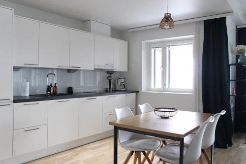 Apartment in Konepaja with private sauna and a large balcony near SEA LIFE Helsinki Apartment in Konepaja with private sauna and a large balcony near SEA LIFE Helsinki