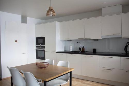 Apartment in Konepaja with private sauna and a large balcony near SEA LIFE Helsinki Apartment in Konepaja with private sauna and a large balcony near SEA LIFE Helsinki