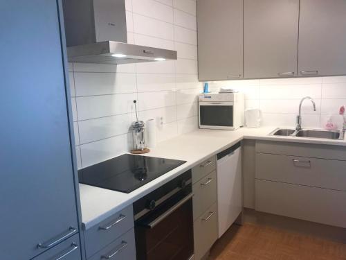 Villa Holmen 2 - Ground floor apartment in Balestrand Villa Holmen 2 - Ground floor apartment in Balestrand