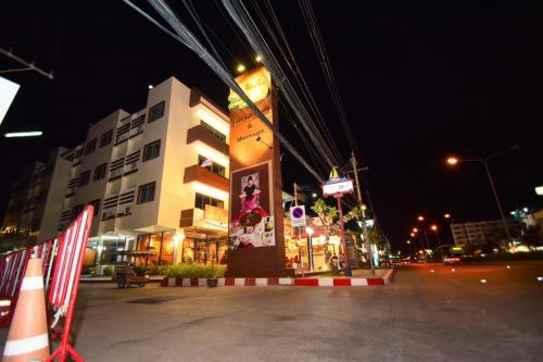 Best LD Hotel โรงแรมเบส แอลดี near King of Muay Thai Best LD Hotel โรงแรมเบส แอลดี near King of Muay Thai