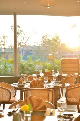 Restaurant, URBANE BY TREAT in Daman Restaurant, URBANE BY TREAT in Daman