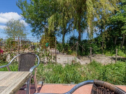 Balcony/terrace, Holiday Home in Zeeland with Romantic Terrace in Zonnemaire Balcony/terrace, Holiday Home in Zeeland with Romantic Terrace in Zonnemaire