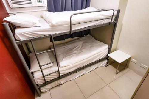 Homey 2br Apt 3 in Makati