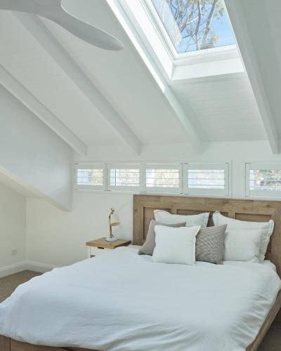 Bareena House by Beach Stays in Northern Beaches Bareena House by Beach Stays in Northern Beaches
