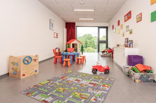 Дитячий майданчик, Jugendherberge Heilbronn in Heilbronn Дитячий майданчик, Jugendherberge Heilbronn in Heilbronn