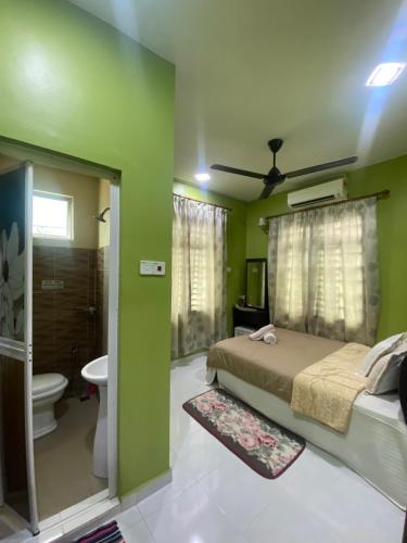 Kamar Mandi, A&P Inn Homestay Machang in Machang Kamar Mandi, A&P Inn Homestay Machang in Machang