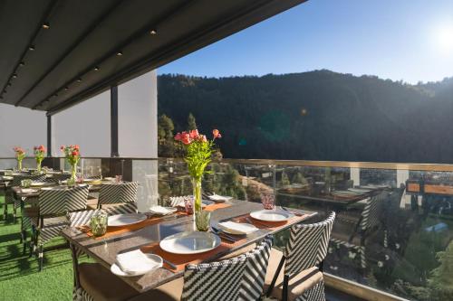 Restaurant, Welcomhotel by ITC Hotels, Shimla in Shimla Restaurant, Welcomhotel by ITC Hotels, Shimla in Shimla