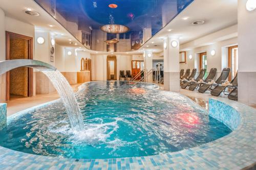 Kastelyhotel Sasvar Resort in ปาราดซาสวาร์ Kastelyhotel Sasvar Resort in ปาราดซาสวาร์