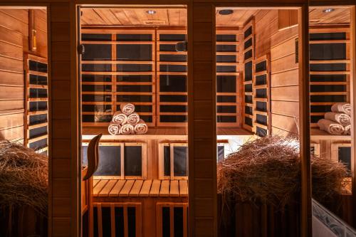 Kastelyhotel Sasvar Resort in ปาราดซาสวาร์ Kastelyhotel Sasvar Resort in ปาราดซาสวาร์