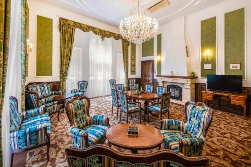 Kastelyhotel Sasvar Resort in ปาราดซาสวาร์ Kastelyhotel Sasvar Resort in ปาราดซาสวาร์