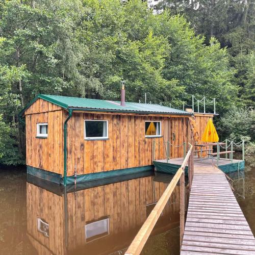 Houseboat U Vodnika in Lipnice nad Sazavou Houseboat U Vodnika in Lipnice nad Sazavou