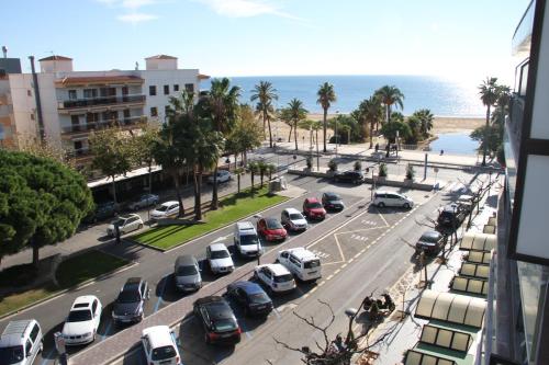 Apartamentos Cambrils Playa Spa in Cambrils Apartamentos Cambrils Playa Spa in Cambrils