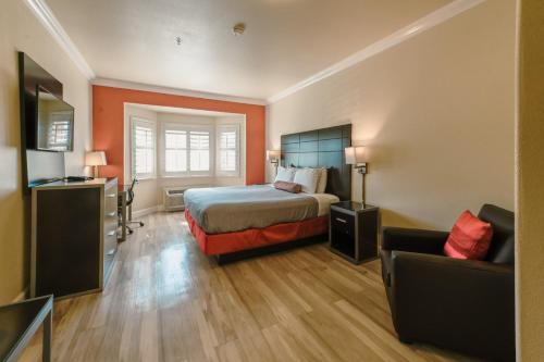 Gateway Inn and Suites in San Francisco International Airport Gateway Inn and Suites in San Francisco International Airport
