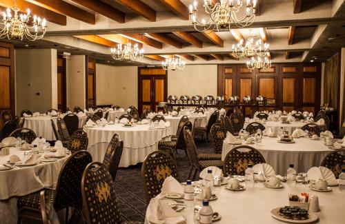 Food and beverages, The Royal Hotel by Coastlands Hotels & Resorts in Durban City Center Food and beverages, The Royal Hotel by Coastlands Hotels & Resorts in Durban City Center