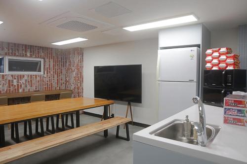 SokCho Station Hostel in Sokcho-si SokCho Station Hostel in Sokcho-si