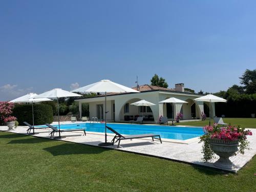 NEW Villa Tosca