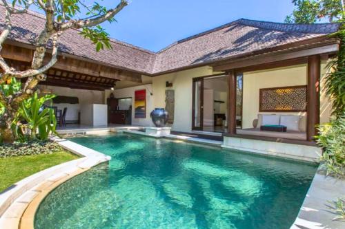 Nadin 1 BR Private Pool Villa JU64