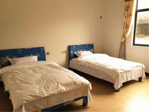 Huangling Rongyuan Farm Stay