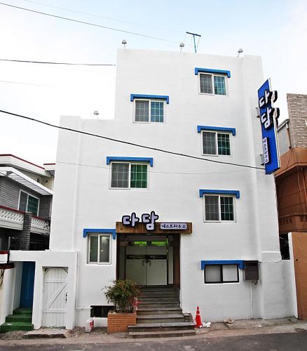 Floor plans, Dadam Guesthouse in Yeosu-si Floor plans, Dadam Guesthouse in Yeosu-si