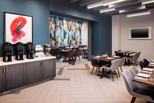 Restaurant, Hyatt Place New York / Chelsea in Chelsea Restaurant, Hyatt Place New York / Chelsea in Chelsea