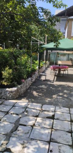 Kert, Anna's Guesthouse in Kobuleti Kert, Anna's Guesthouse in Kobuleti