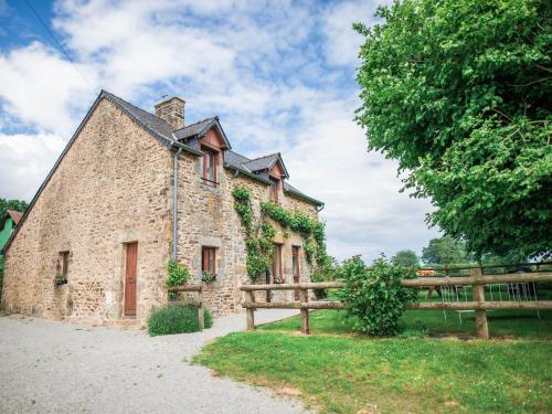Gîte Saint-Léonard-des-Bois, 4 pièces, 6 personnes - FR-1-410-149 (Maison de campagne familiale aux Alpes mancelles - 3 chambres, cheminee et activites proches - FR-1-) in Fresnay-sur-Sarthe Gîte Saint-Léonard-des-Bois, 4 pièces, 6 personnes - FR-1-410-149 (Maison de campagne familiale aux Alpes mancelles - 3 chambres, cheminee et activites proches - FR-1-) in Fresnay-sur-Sarthe