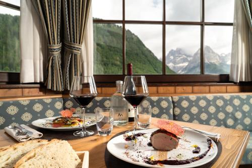 Hotel Betulla in Madonna di Campiglio City Center Hotel Betulla in Madonna di Campiglio City Center