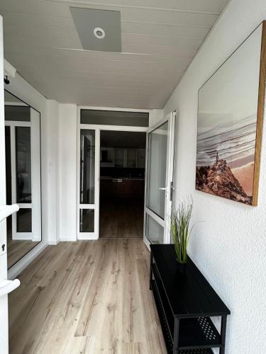 مدخل, B2 XXL 150m2 I NEU! I 8 P I Smart TV I 50m Edeka in Mettingen مدخل, B2 XXL 150m2 I NEU! I 8 P I Smart TV I 50m Edeka in Mettingen