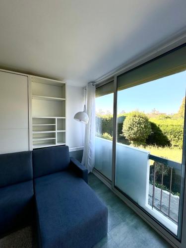 Cute studio next to beach