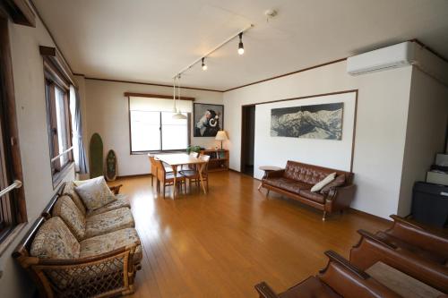 白馬シェア Hakuba share in Hakuba 白馬シェア Hakuba share in Hakuba