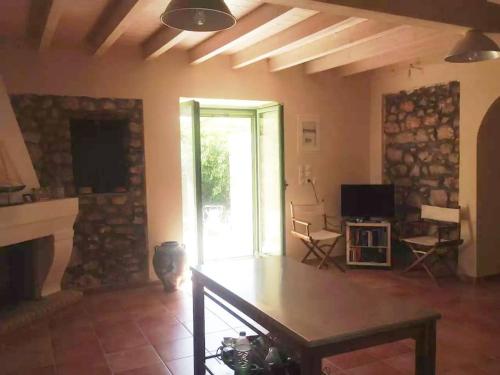 Spacious Villa with View 10 mins Walk to the Beach in 邁索尼(麥西尼亞) Spacious Villa with View 10 mins Walk to the Beach in 邁索尼(麥西尼亞)