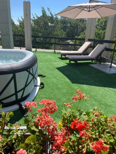 Pezsgőfürdő, Tara Lapčići Budva (Tara Lapcici Budva) in Lapcici Pezsgőfürdő, Tara Lapčići Budva (Tara Lapcici Budva) in Lapcici