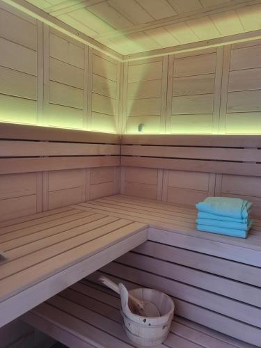 Szauna, Rigi Paradise in Vitznau, Lake access, Ferry Terminal, Rigibahn, Restaurants all 2 minutes walking d in Vitznau Szauna, Rigi Paradise in Vitznau, Lake access, Ferry Terminal, Rigibahn, Restaurants all 2 minutes walking d in Vitznau