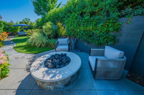 Kert, Amazing days Spa Pool Villa near Disney & Beaches in Placentia (Kalifornia) Kert, Amazing days Spa Pool Villa near Disney & Beaches in Placentia (Kalifornia)